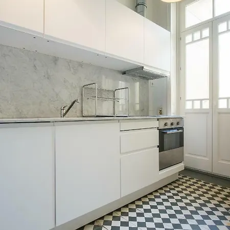 Baixa24 - City Center Private Sun Deck Apartment